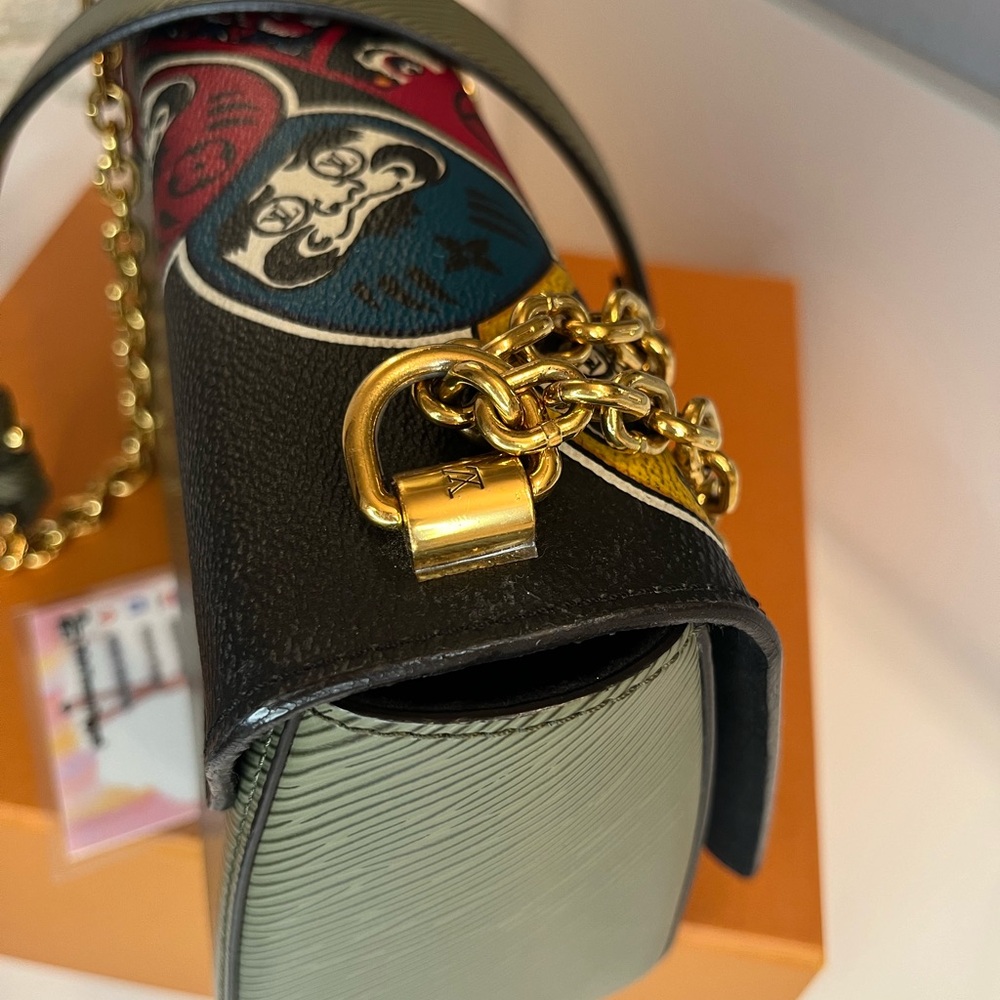 🎀 LOUIS VUITTON Epi Monogram Kabuki Twist Shoulder Bag MM Green - Picture 9 of 17